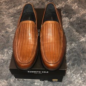 Brand new Kenneth Cole